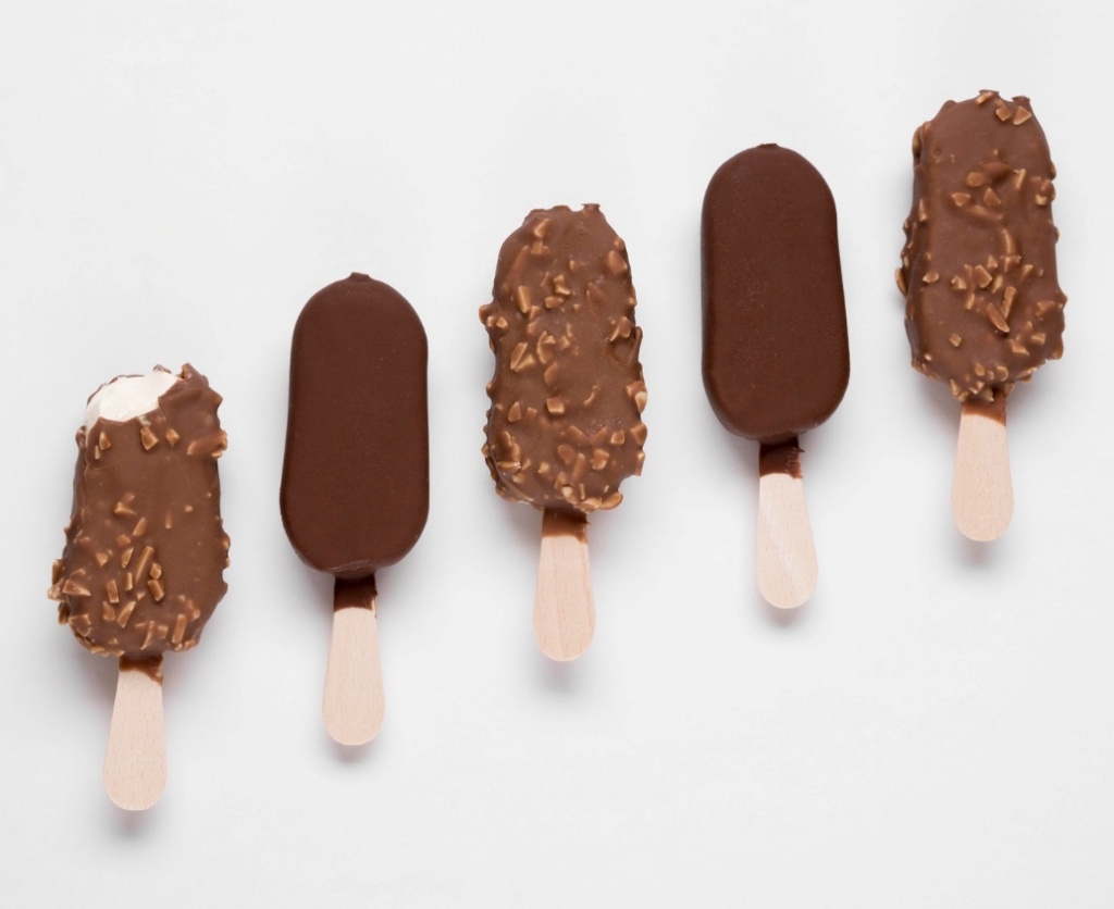 top-view-chocolate-ice-creams-table.jpg